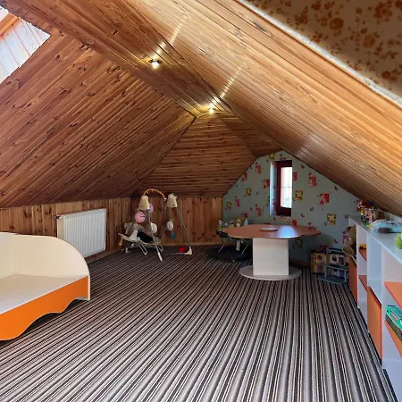 בית כפרי Polyanskiy Zamok פוליאנה