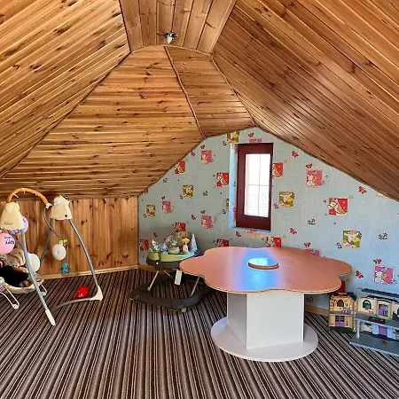 Εξοχικό σπίτι Polyanskiy Zamok Polyana (Transcarpathia)