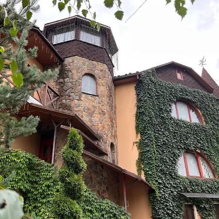 Polyanskiy Zamok בית כפרי *