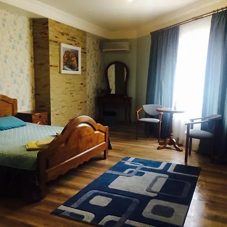 Polyanskiy Zamok * Polyana (Transcarpathia)