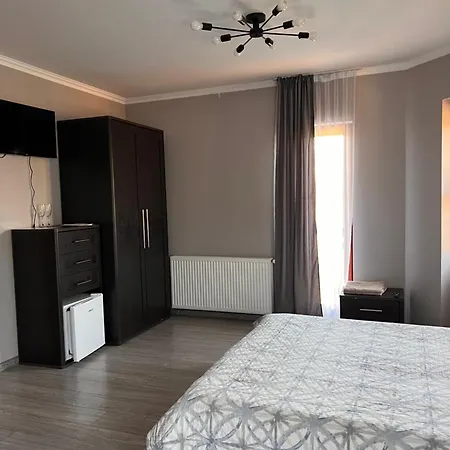 Polyanskiy Zamok * Polyana (Transcarpathia)