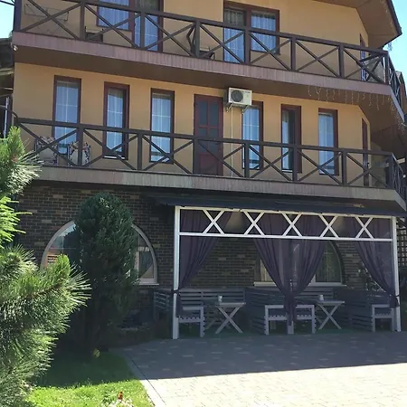 Polyanskiy Zamok Polyana (Transcarpathia)